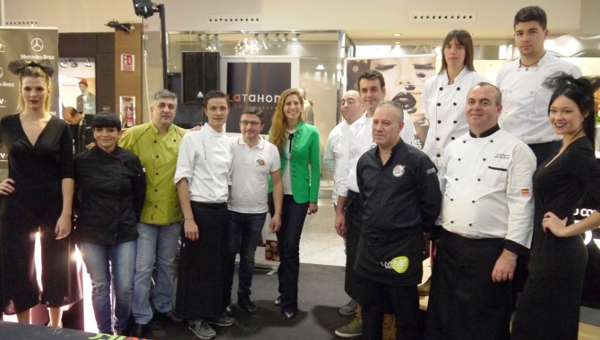 Foto familiar de las empresas que han comenzado esta semana el Black Friday