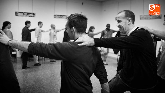 Más allá de la necesaria asistencia, Cáritas ofrece medios que potencian la inserción de las personas en la sociedad