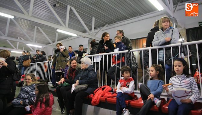 Acto solidario en el pabellón Dori Ruano. Fotos: Alberto Martín