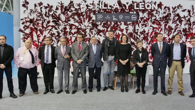 La Consejera de Turismo presentó este programa en la Feria Intur