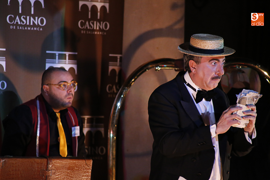 Un momento de la actuación de Chequin en el Casino de Salamanca (Foto de Álex López)