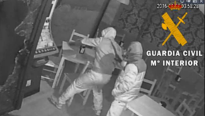 La banda ha cometido numerosos robos con fuerza