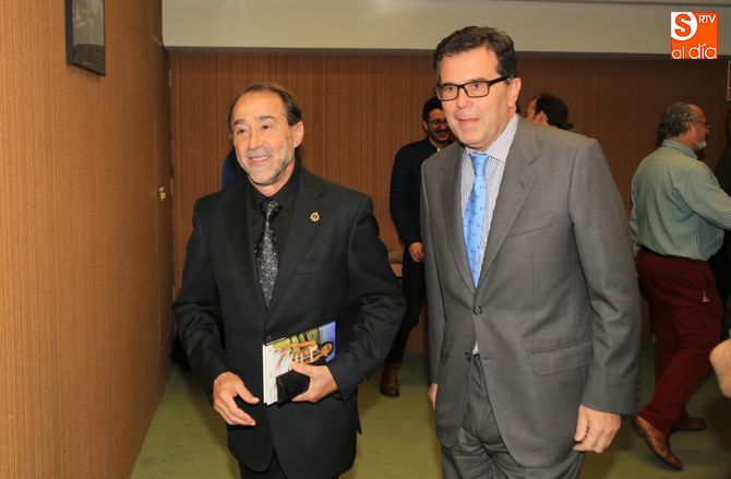 Luis Francisco Esplá, acompañado por José Rodríguez Sanz-Pastor. Foto: Alberto Martín