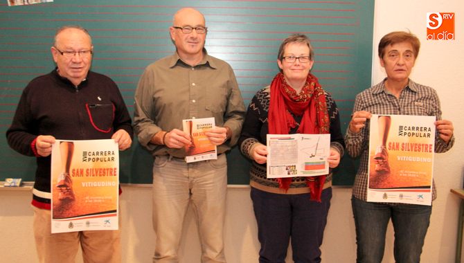 De i. a d., Pepe Cordobés, Ángel Ayuso, Marce Rodríguez y Mª del Carmen Arroyo / CORRAL