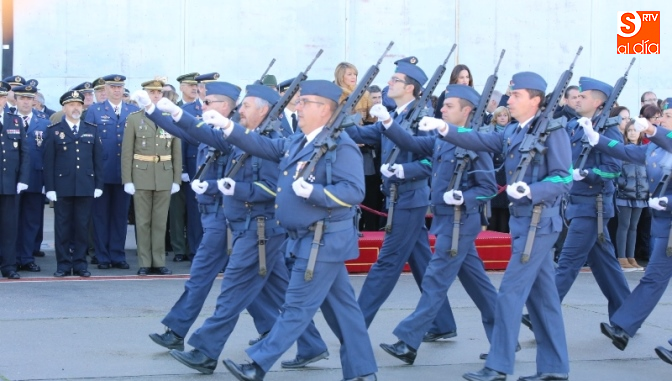 Los actos concluyeron con un desfile / Foto de Alberto Martín