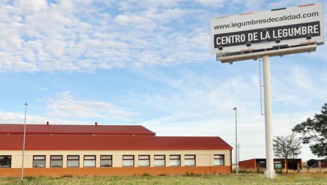Centro de la Legumbre, en Pajares de la Laguna