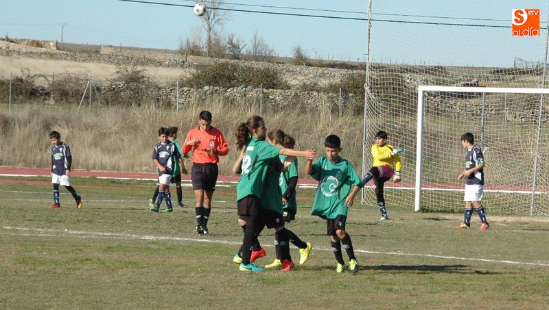 Los infantiles disfrutaron en este partido frente al Villamayor