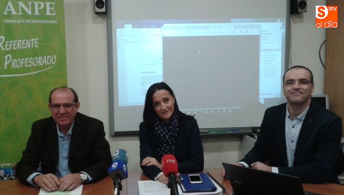 Nicolás Ávilla, Pilar Gredilla y Jesús Niño: Fotos: Alberto Martín