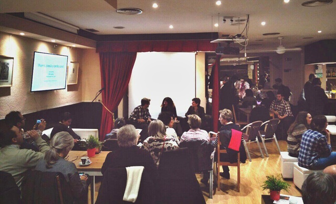 Encuentro sobre mujer, poesía y cambio social organizado por el Círculo Podemos USAL