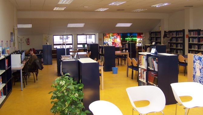 Biblioteca de Santa Marta de Tormes