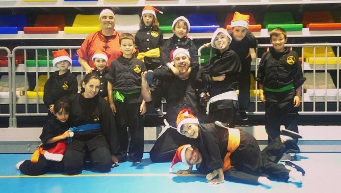 Integrantes del Club Deportivo de Kung Fu Rafa Navarro