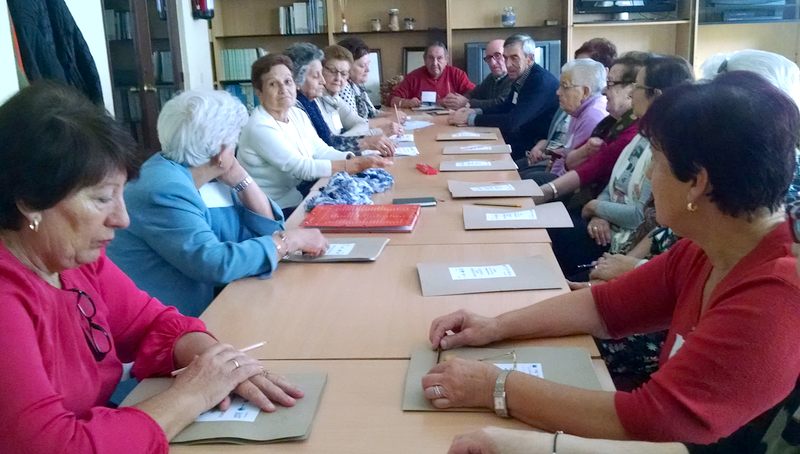 Participantes en el taller de memoria que se imparte en Vitigudino