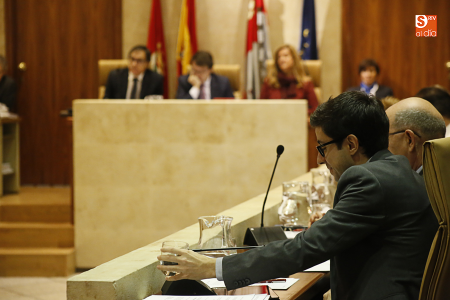 Unanimidad en la aprobación de la adhesión al Pacto de los Alcaldes por el Clima y la Energía (Foto de Álex López)