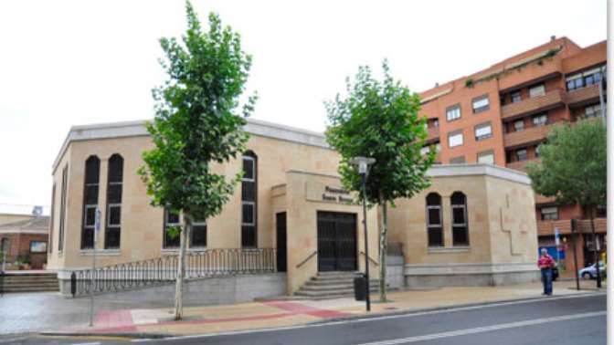 Parroquia de Santa Teresa, en la avenida Villamayor
