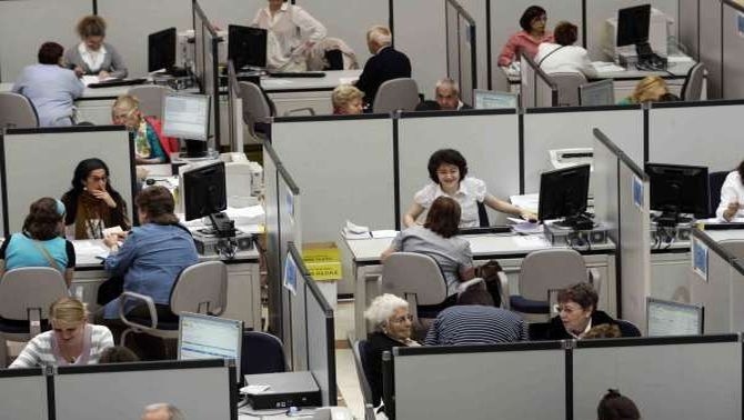 CSIF señala que existe todavía existe un déficit de 170.000 empleos públicos