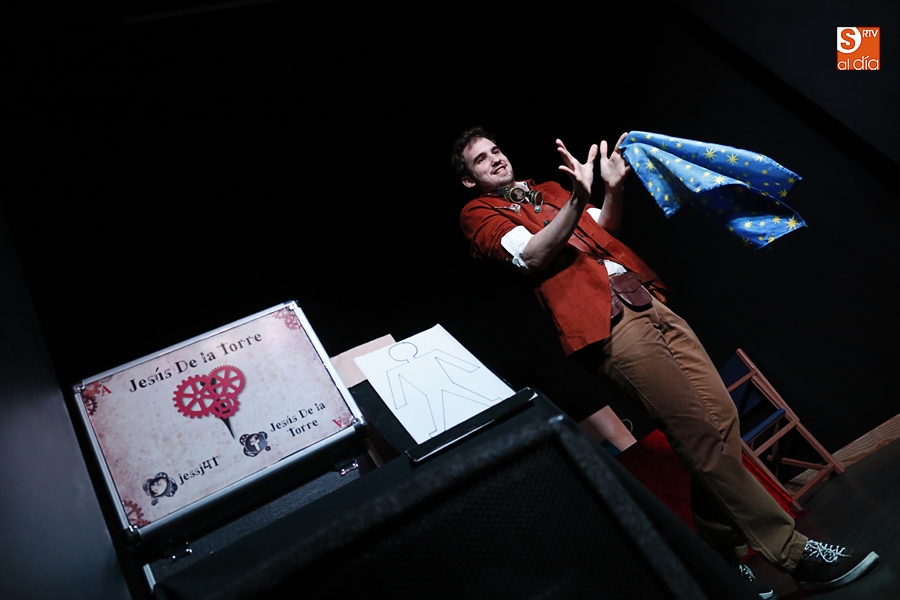 Momento de la actuación de Jesús de la Torre en la sala Micenas-ATV (Foto de Álex López)