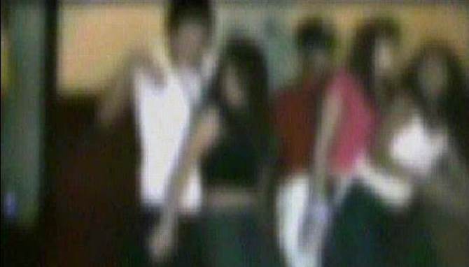 El juego llamado El Muelle o Ruleta Rusa se está poniendo de moda entre los adolescentes