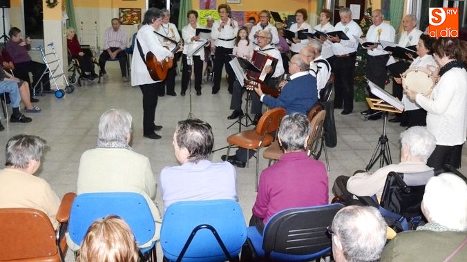 Castilla y León tiene 1.117 centros de mayores, de los que 799 están en el medio rural