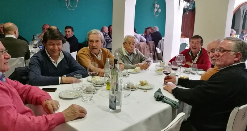 Foto 5 - El Restaurante Estoril acoge la comida de la familia bolsinista  
