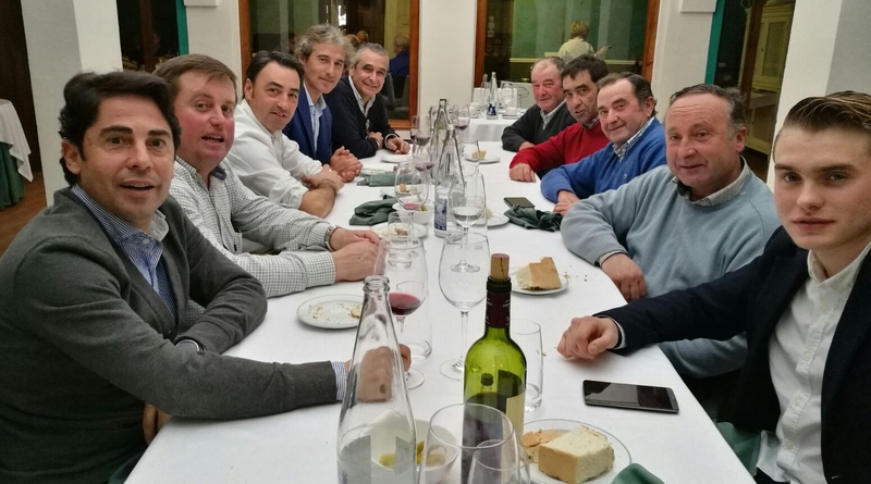 El Restaurante Estoril acoge la comida de la familia bolsinista  