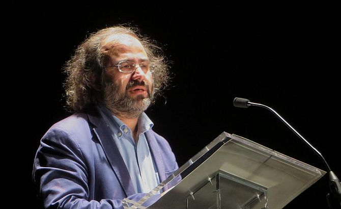 El poeta Alfredo Pérez Alencart en el Liceo (foto de José Amador Martín)