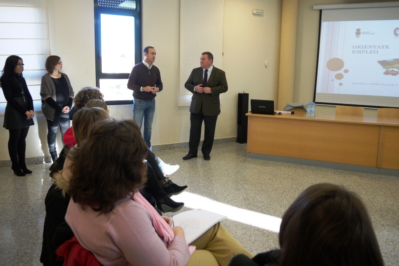 Un momento de la inaguración del curso de empleo