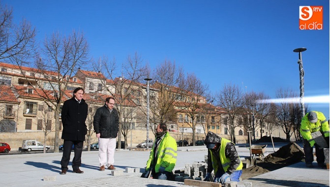 Los concejales Carlos García y Daniel Llanos en su visita a las obras de la Vaguada de la Palma / Foto de Alberto Martín
