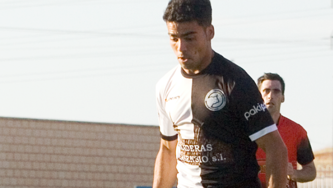 Carli, en un partido con Unionistas en estas temporada