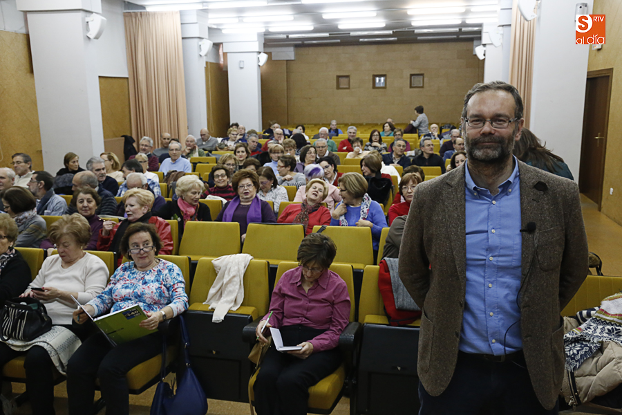 La charla ha sido impartida por el profesor Kerman Calvo Borobia. Foto: Alejandro López