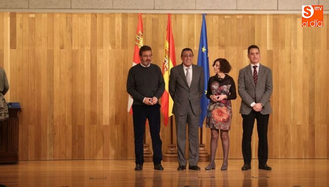 Reconocimiento a los trabajadores más antiguos de la Junta