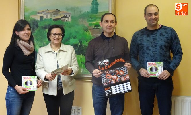 Raúl Díaz de Dios (derecha) ha participado junto a la alcaldesa en la presentación del programa