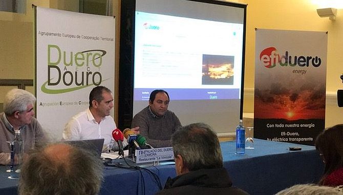 José Luis Pascual en el momento de su intervención en la presentación de esta iniciativa a los medios