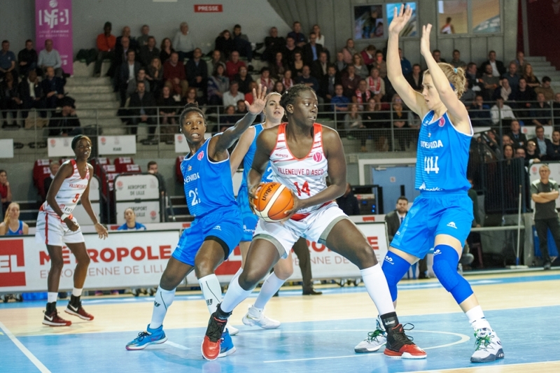 Momento del partido que se disputó en Francia en la primera vuelta