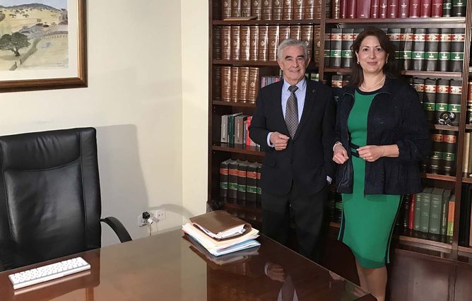 Los abogados Javier Castaño y Amelia Hernández