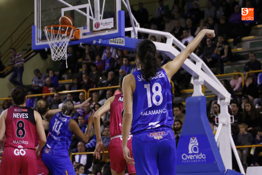 Momento del partido en Würzburg entre el Avenida y el CREF Hola