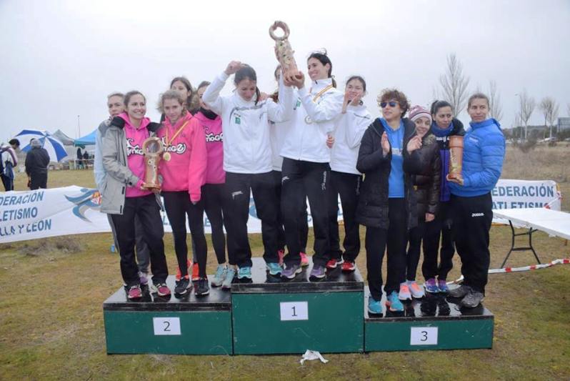 Podio femenino de la prueba del Autonómico del Cross Corto