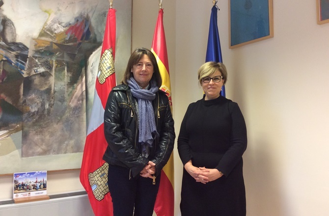 María del Pilar González y Caroline Pesch-Layeux