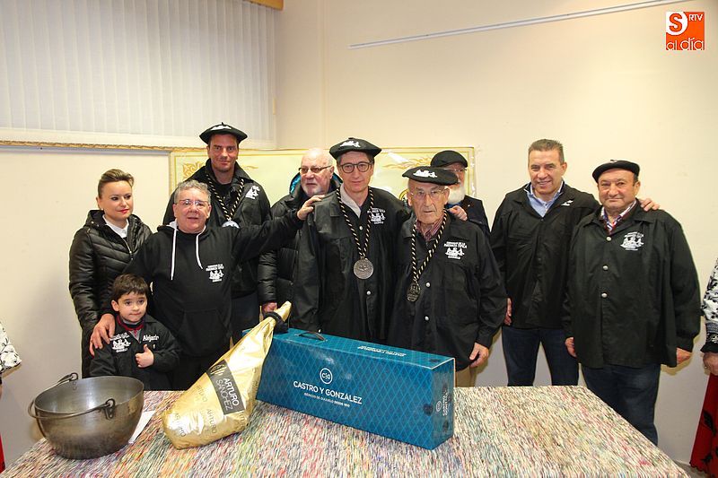 Los matanceros fueron investidos en la sala de exposiciones David Hernández.