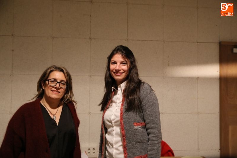 Las dos abogadas que participaron en esta conferencia