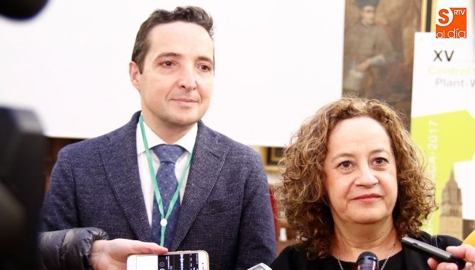 Juan Manuel Corchado y Pastora Isabel Vega. Foto: David Fernández