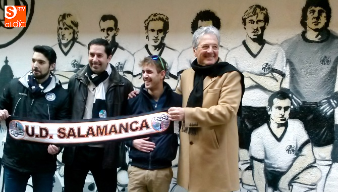 D´Alessandro acudía a la inauguración del mural homenaje a la UDS