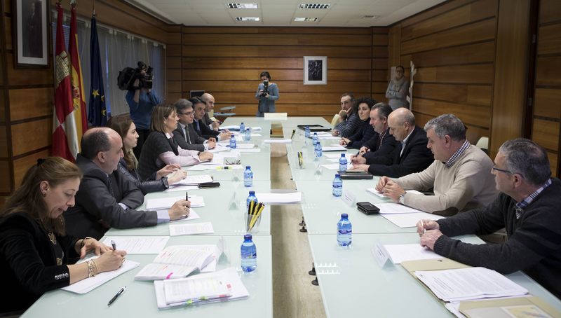 Se creará un frupo de trabajo apra abordar el modelo de la nueva PAC / JCyL