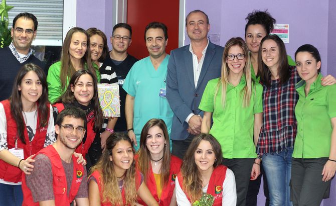Voluntarios y colaboradores de Pyfano, la Asociación de Padres,Familiares y Amigos de Niños Oncológicos de Castilla y León