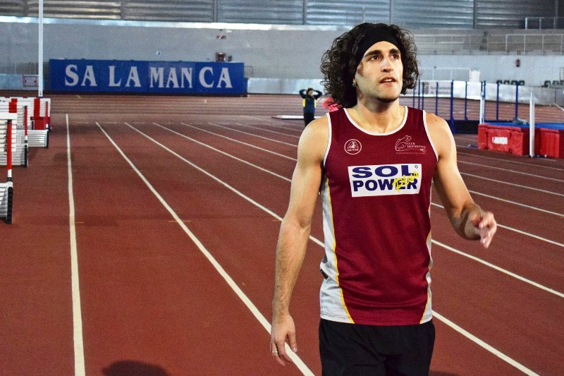 David Alejandro, en un entrenamiento en la pista cubierta
