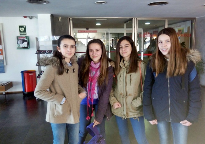 Cuatro alumnas del colegio San Juan Bosco, finalistas en los premios Alcer 2017