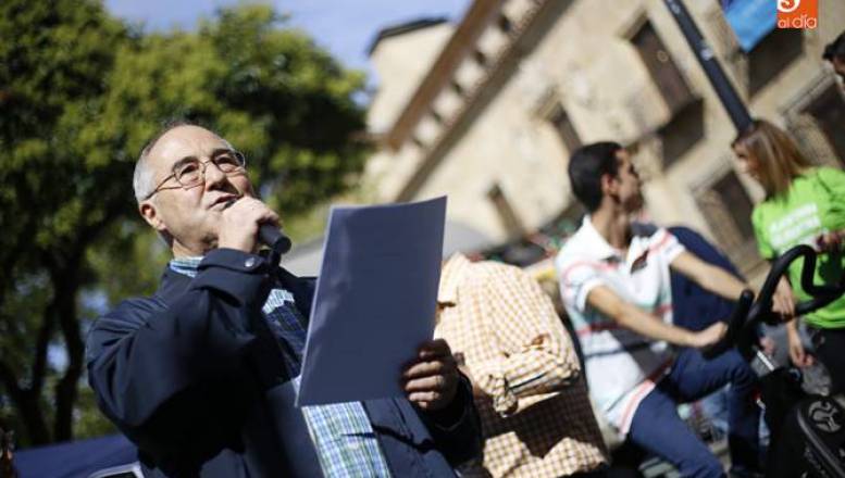 José Luis Puerto, en la lectura de un manifiesto de carácter social
