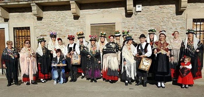 Santa María de Limenares trabaja desde hace 15 años por el mantenimiento del folclore del Abadengo