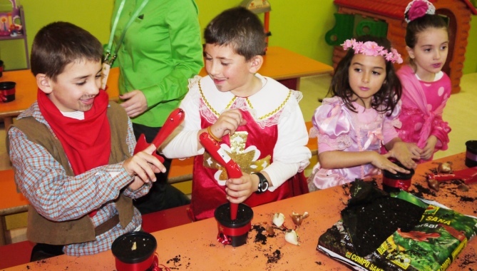 El Tormes se suma al 20 aniversario de la Asociación de Parkinson