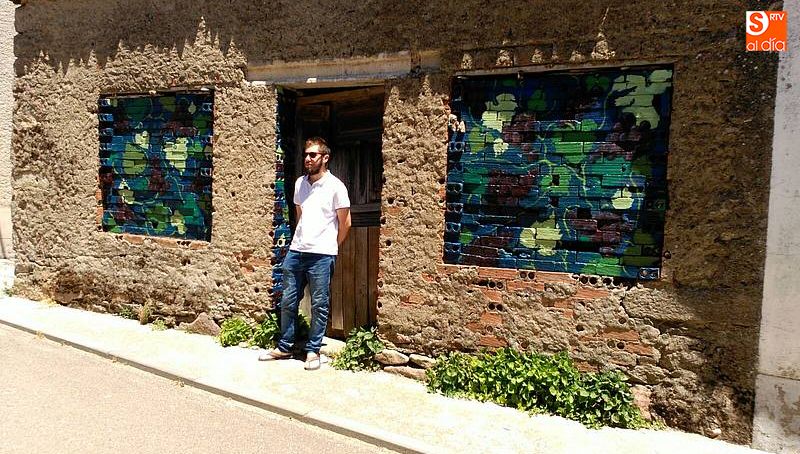 En julio de 2016 alumnos de Bellas Artes sorprendieron a los vecinos de Pereña