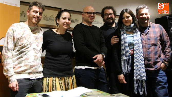 La Asociación Profesional de Sociología de Castilla y León (SOCYL) organizó este encuentro con Rubén Juste, el tercero por la izquierda / Foto de Alberto Martín